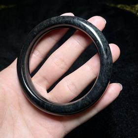 玉美人菲菲~88903和田玉宽条手镯