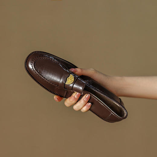 ALBB-两种内里钱币加绒乐福鞋2023早春低跟小皮鞋圆头牛皮单鞋女 商品图2