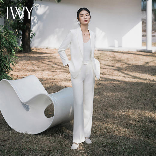IWY/白色西装套装时尚春新款韩版通勤医美主持人工作服炸街慵懒风C13515+P33515 商品图0