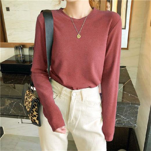 【舒适保暖！德绒加厚打底衫】德绒面料亲肤保暖，手感细腻柔软，上身无刺激，亲肤不扎80-130斤轻松穿！圆领德绒加厚打底衫，长袖t恤女潮 商品图4