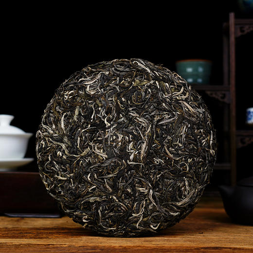 2023年头春【茶王曼秀】易武斗茶大会茶王奖得主曼秀 普洱茶生茶357g/饼 5饼/提 20饼/件 拍5发6拍20发25 商品图9