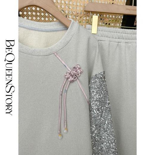 余潇潇【披星黛月】细闪银丝拼接亮片落肩圆领外套&半裙套装 商品图4