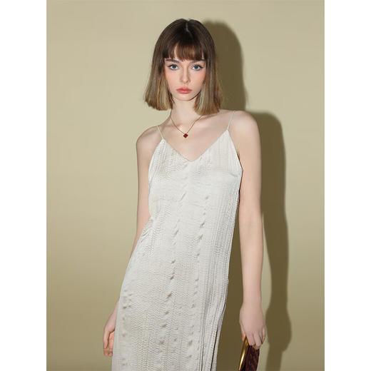 COCOBELLA不规则压褶法式缎面肌理连衣裙早秋气质吊带裙FR0017 商品图1