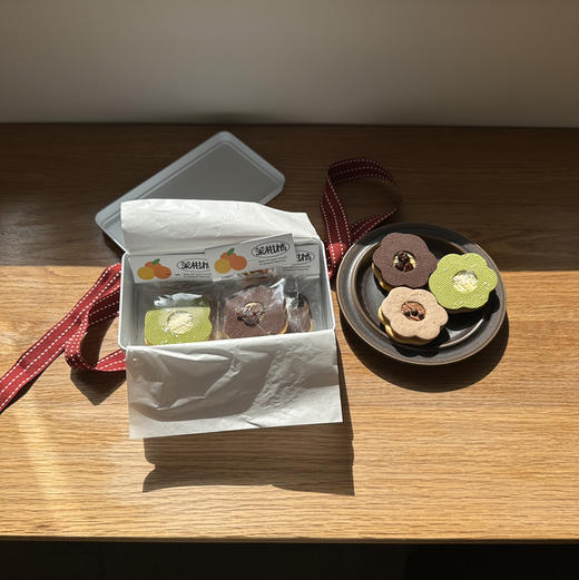 【新品】花花曲奇礼盒（一盒八块，三种口味） 商品图2