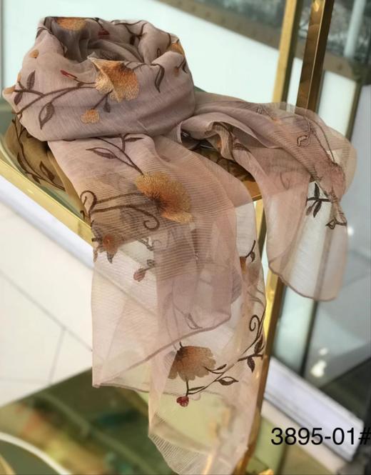 优品堂【迷醉春风】真丝+羊毛绣花长巾 商品图10