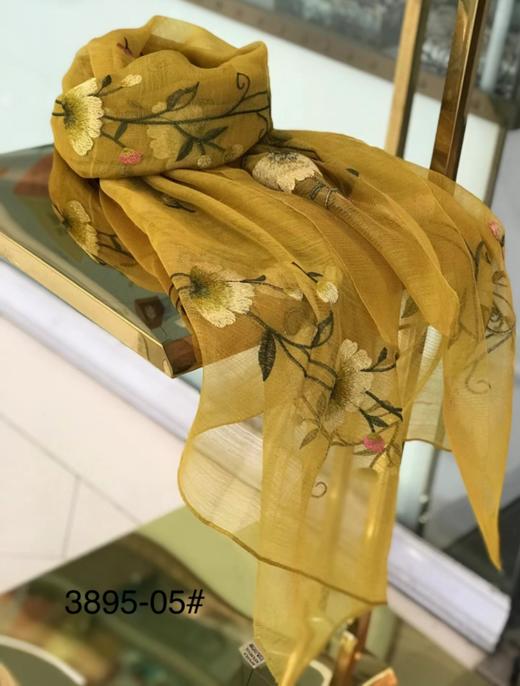 优品堂【迷醉春风】真丝+羊毛绣花长巾 商品图4