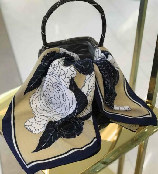 优品堂【花影摇曳2】90×90方巾 商品图5