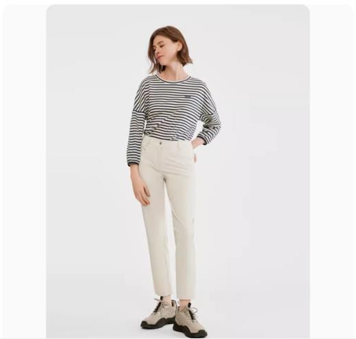 AIGLE艾高新款女士WR防泼水户外运动休闲时尚直筒长裤AW33 商品图4