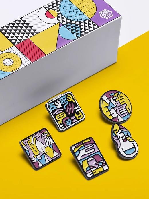 西泠印社 泠趣徽章礼盒套装五枚吴昌硕赵之谦印章元素金属徽章烤漆填色文艺个性文创伴手礼生日礼物 商品图3