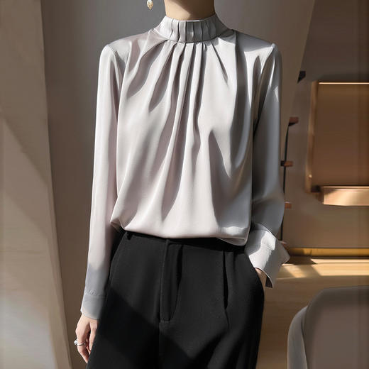 春季新款，轻奢高级叠穿内搭法式别致设计感木耳边醋酸仿真丝上衣QH-RWA56 商品图3