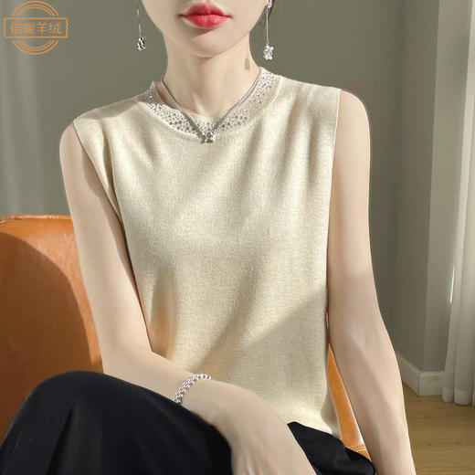 宽松显瘦，吊带背心女无袖上衣雅致轻盈精仿羊毛春季新款圆领针织衫 QH-NJR402 商品图1