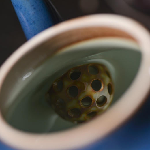 问鼎汝瓷经典款黛蓝梨韵壶 景德镇泡茶壶小泡壶 商品图3