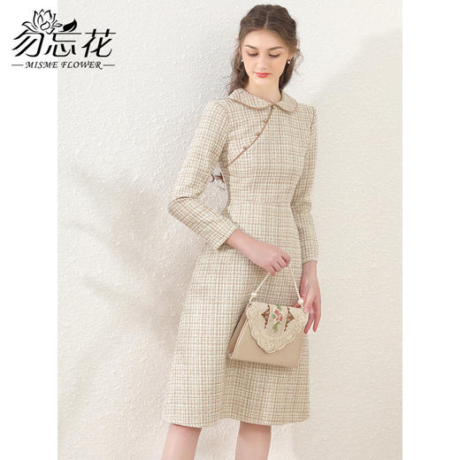 勿忘花杏色气质小香风娃娃领连衣裙女2025春季新款粗花呢裙子初春 商品图1