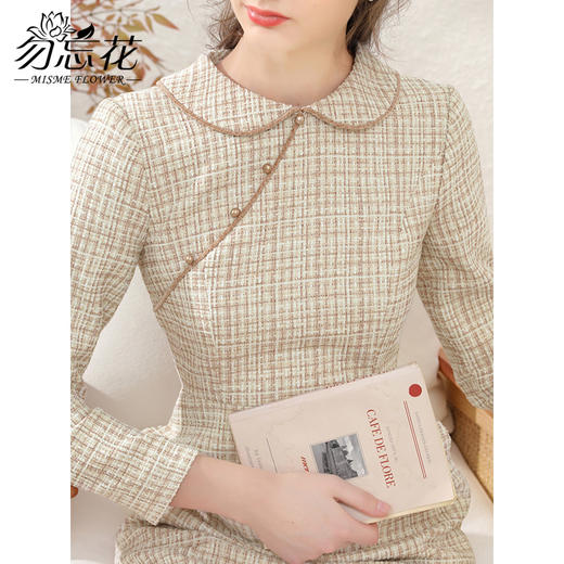 勿忘花杏色气质小香风娃娃领连衣裙女2025春季新款粗花呢裙子初春 商品图0