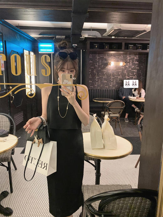 金蘑菇菇 招牌 都市感三醋酸系列/赫本黑色两件套装短袖西装裙子 商品图0