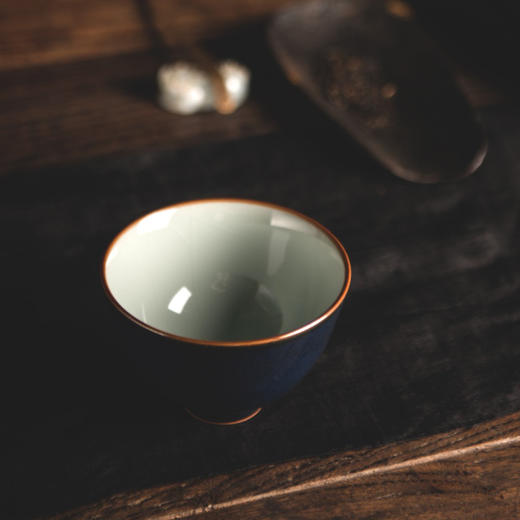 问鼎汝瓷经典款黛蓝精工款鸿声杯 景德镇陶瓷手工复古茶杯礼盒装汝瓷开片可养 商品图1