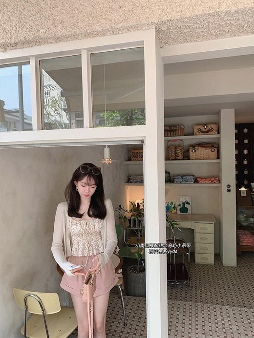 金蘑菇菇 Bonheur热恋岛屿/  清新田园度假风碎花吊带连衣裙小众 商品图5