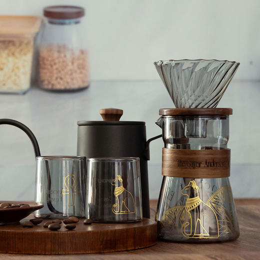 大英博物馆 盖亚·安德森猫系列 烟灰色高硼硅玻璃  一壶两杯 胡桃木手冲咖啡杯壶 套装 手提彩盒 送长辈朋友 节庆礼物 商品图3