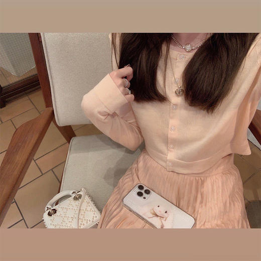 肉桂桃桃	XS/S码  榛果L码 金蘑菇菇 奶味 丝绵防晒系 / 甜美针织开衫女短款修身防晒衫外套 商品图0