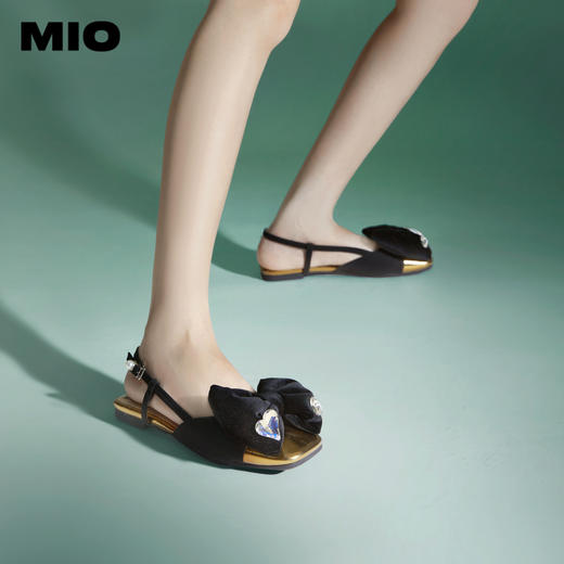 MIO米奥夏季平跟时装凉鞋闪钻减龄蝴蝶结后空通勤小凉鞋女M242201602 商品图1