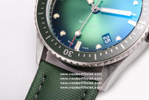 GF『顶配版』全新极光绿宝珀五十噚钢壳限量款表盘惊艳的色泽由数十层纳米镀层的光学效应相互融合而成 商品图1