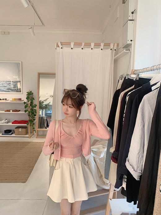 金蘑菇菇 亲亲 高甜治愈系两件套 / 高级耐看修身防晒针织小开衫 商品图1