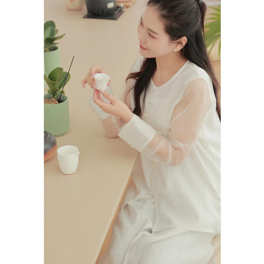 【抖音专属】圆领小衫（24710177山矾） 商品图1