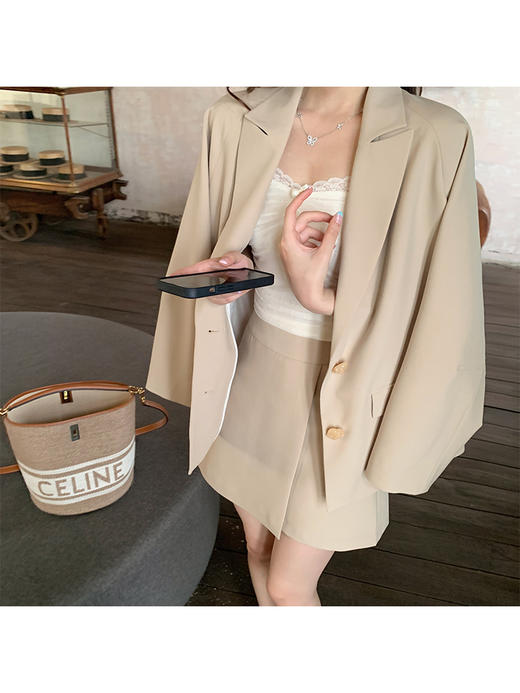 金蘑菇菇 黑标线 醋酸天丝西装/休闲廓形西装外套女韩版宽松西服 商品图4
