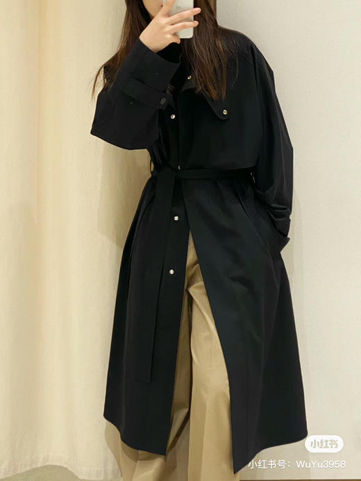 226-5自留 神秘优雅 小禾露珠系列 柔滑垂坠 自然防风雨 黑色立领风衣 商品图6