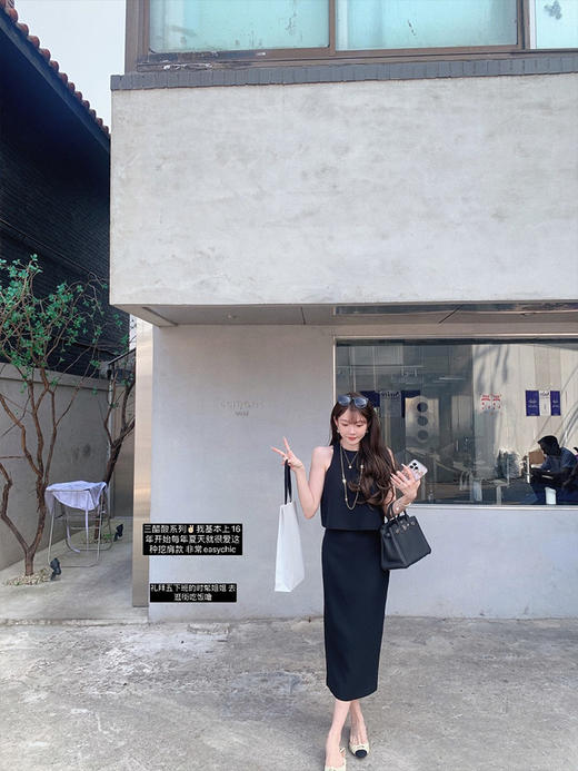 金蘑菇菇 招牌 都市感三醋酸系列/赫本黑色两件套装短袖西装裙子 商品图4