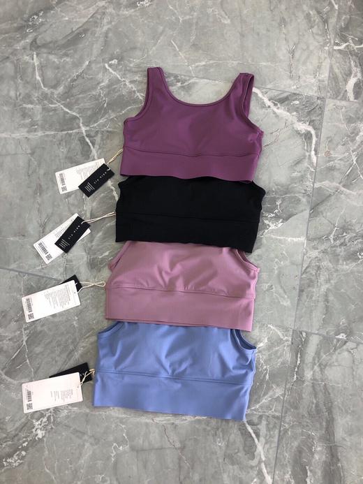 点此购买 lululemon Unlimit High-Rise女子中强度运动文胸内衣 DD 280606 商品图2