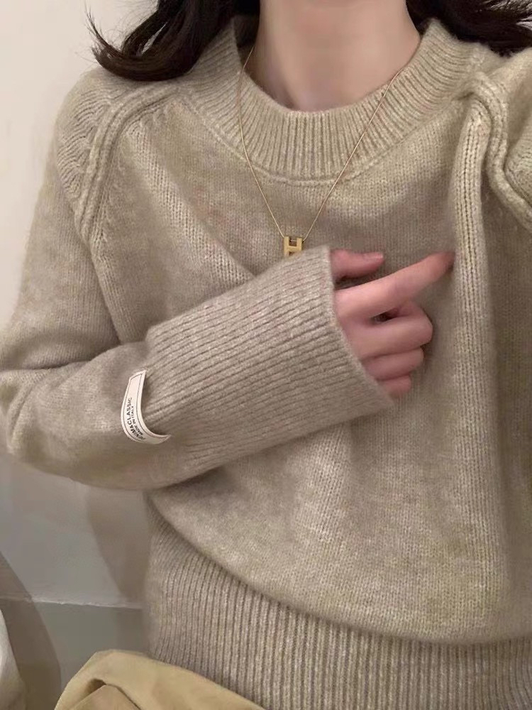 绵羊绒圆领毛衣