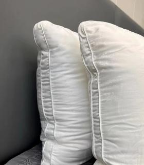 一头扎进妈妈的怀里～