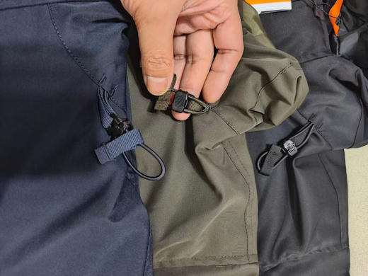 大树 男士2024新款户外休闲防风防水徒步连帽冲锋外套 特惠 Z-11339 商品图6