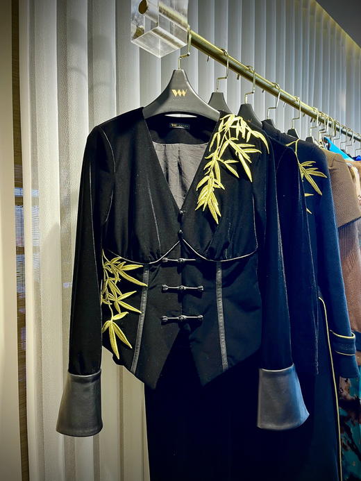 【雾境定制】黑金锦竹高级感新中式拼皮刺绣上衣外套  3203095 商品图13