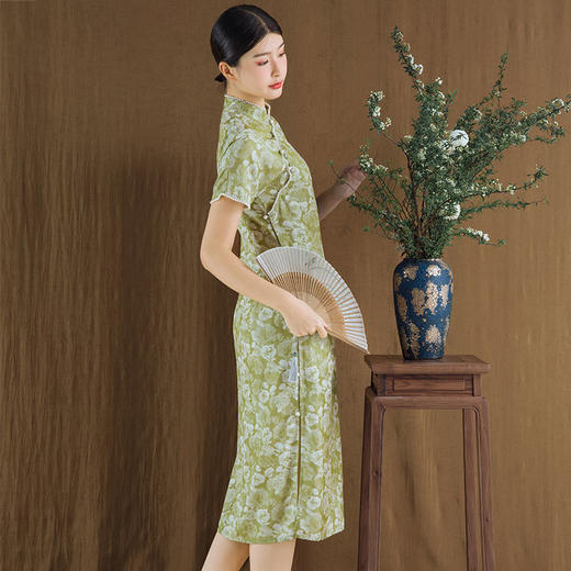 F220324珍珠边旗袍 商品图4