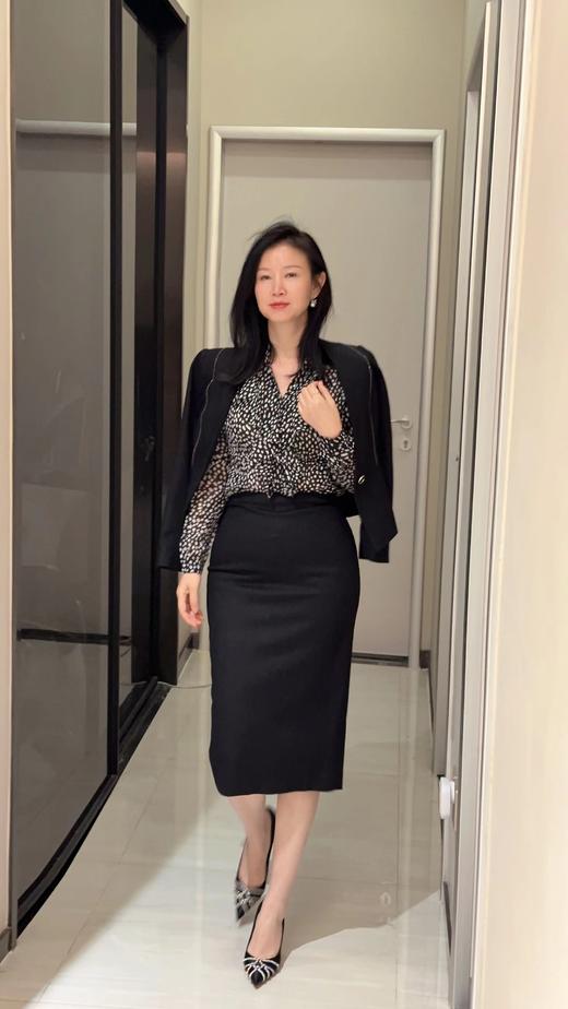 “黑兰”套裙 颈袖添香季时尚职业修身OL气质显瘦包臀羊毛女士套裙J9303994A 商品图4