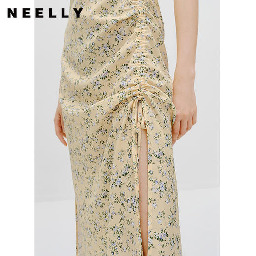 NEELLY纳俪商场同款碎花吊带裙无袖长裙新款黄色显瘦收腰A字裙秋N24024Y04552 商品图2
