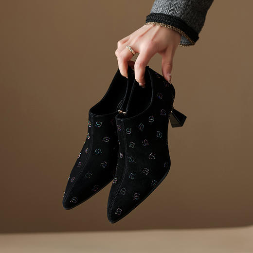 【预售5天】春季新款，磨砂小皮鞋爆款水钻尖头女鞋网红爆款磨砂黑色鞋子HYT&A7297 商品图2