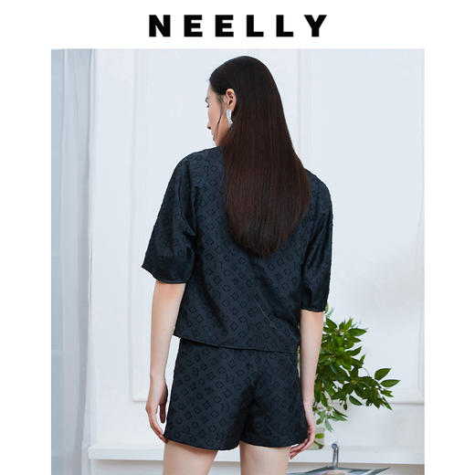 NEELLY纳俪商场同款圆领上衣+五分裤两件套盐系炸街老花暗纹套装N22074Z04401 商品图2