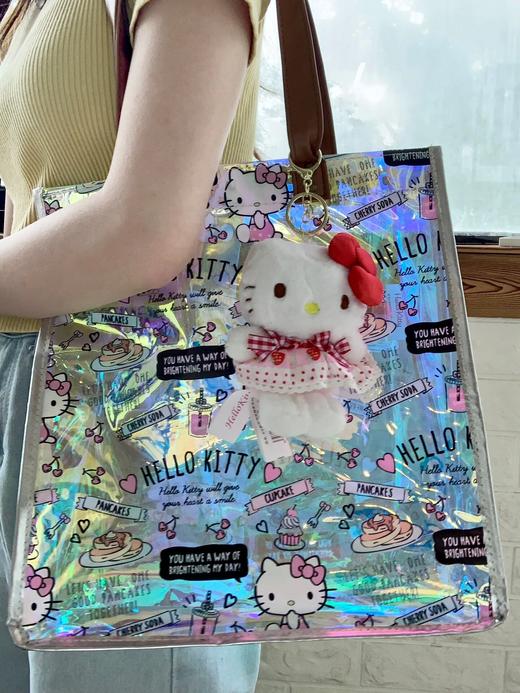 【 理想生活10000】三丽鸥正版授权❗上海久光、雅品嘉等各大高端商场在售！【遊器物炫彩镭射单肩包】梦幻炫彩单肩包，果冻感十足，夏天一下就近了，一眼心动，还有精美包装 商品图5