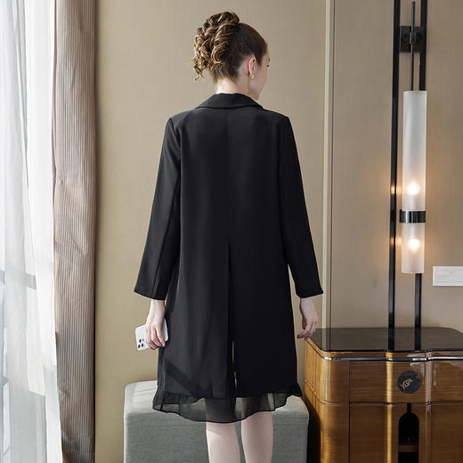 奢姿2024年秋季大码女装V领风衣胖妹妹假两件设计时尚外套9933328206 商品图3