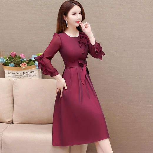 QYM 23T189-Y气质连衣裙妈妈装收腰时尚纯色A字裙 商品图1