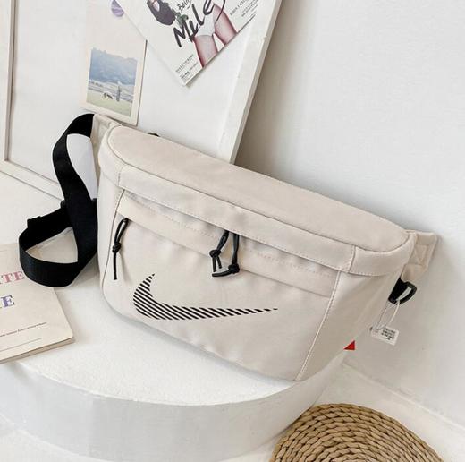 Nike 耐克斜挎书包背包大腰包 NK9033 均码： 长42宽9高21 商品图3