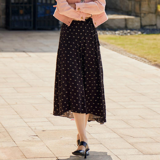 谜底A字型长款半身裙2024春季新款复古文艺花色宽松长裙241MB0162 商品图0