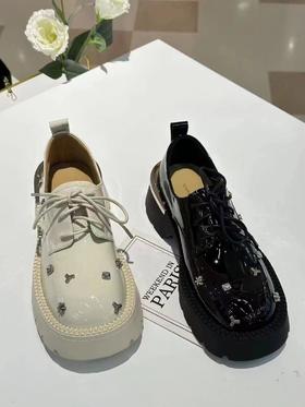 DC2024新款漆皮水钻系带低帮鞋圆头松糕底乐福鞋英伦风韩版女鞋