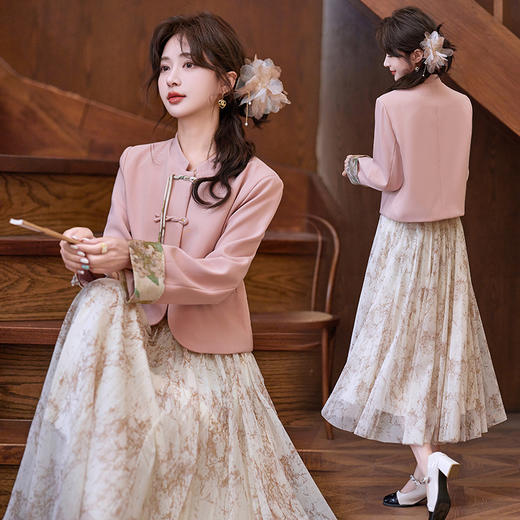 中式文艺套裙，袖口镶色门襟盘扣小外套+压绉花色半身裙HR-BLKE9902-1 商品图2