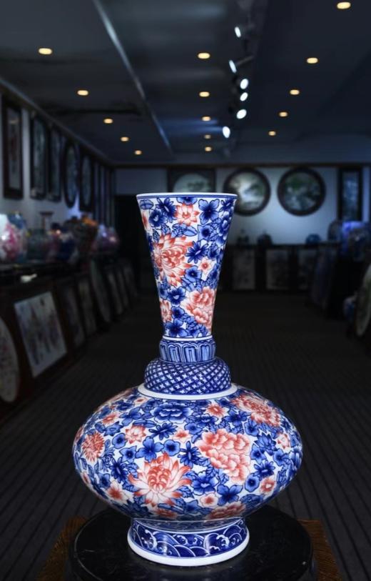 青花釉里红万花朝天瓶 商品图0