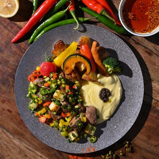 贵味烧椒骰子牛肉季节时蔬碗 Guizhou Mujiangzi Steak Bites with Mashed Potato 商品图0