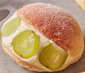 青提厚奶油面包